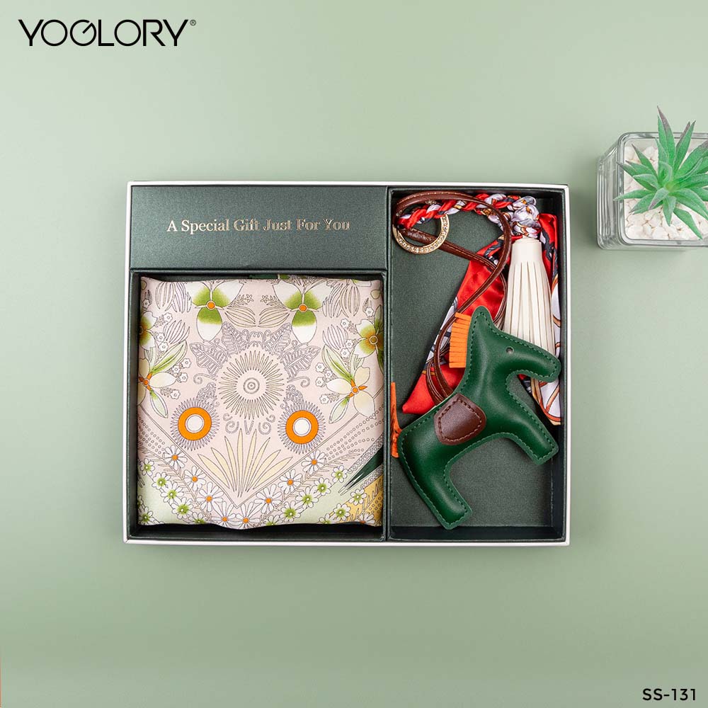 YOGLORY 100% Green Four Leaf Clover Silk Scarf with Diamond PU Horse Bag Charm in Box with Customized logo Nice Gift for Lady SS131